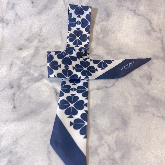 Kate Spade Silk Rectangle Scarf, Purple Geometric Satin Print, Logo Accent - NEW - Picture 2 of 9